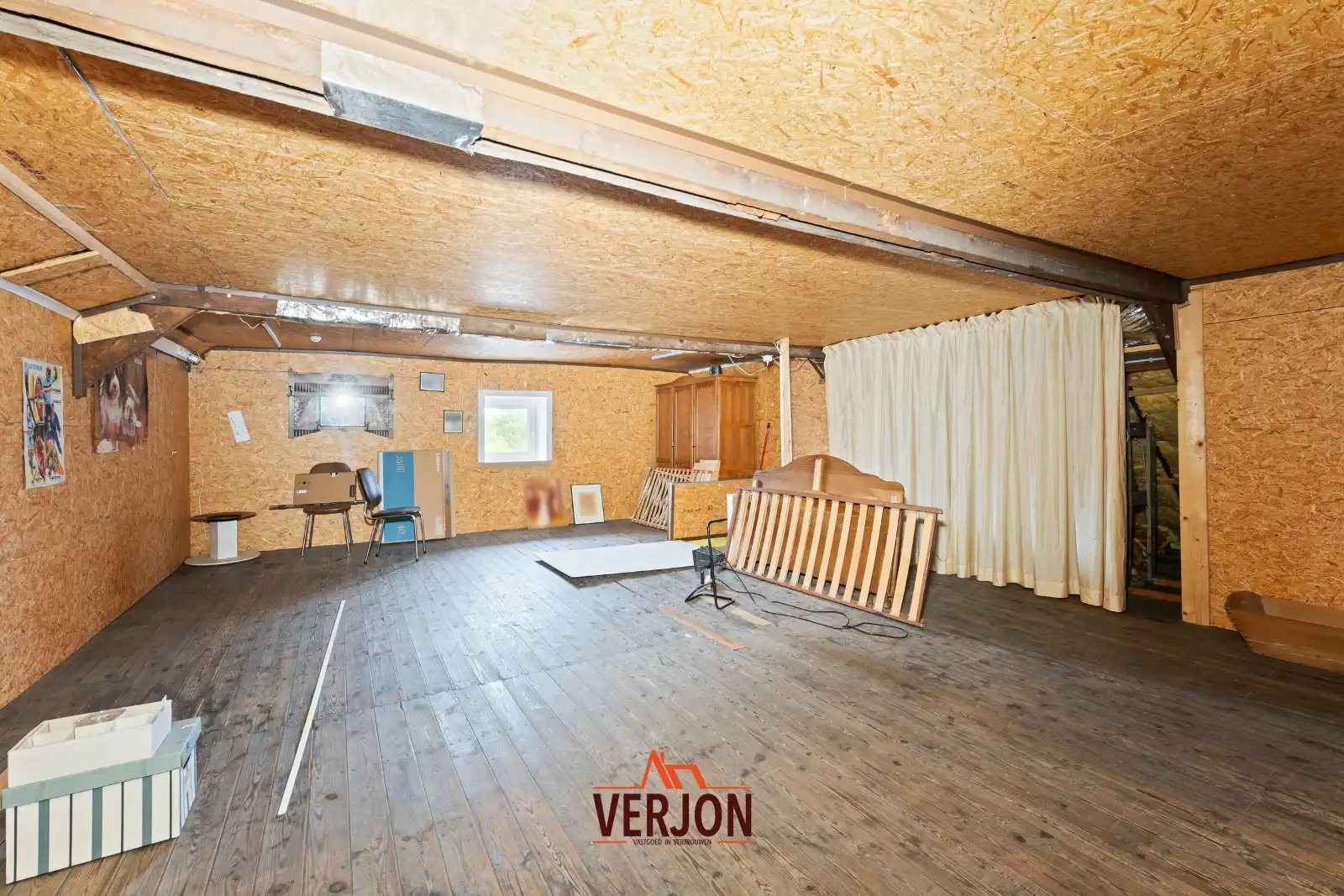 Veelzijdig handelspand met woonst te koop in Izegem! foto 25