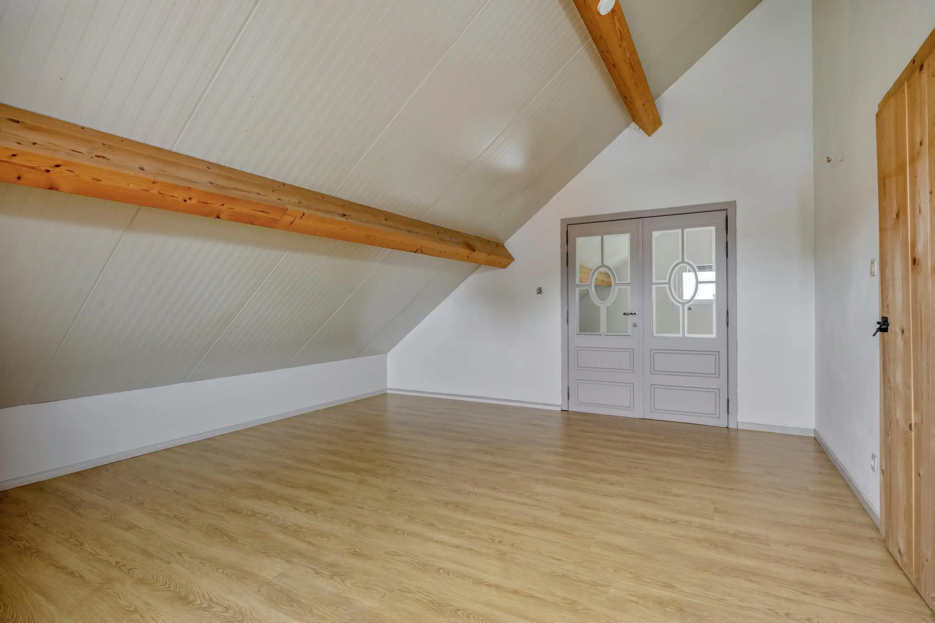 Recente woning met mooie tuin en mogelijkheid tot 2 woonentiteiten foto 15