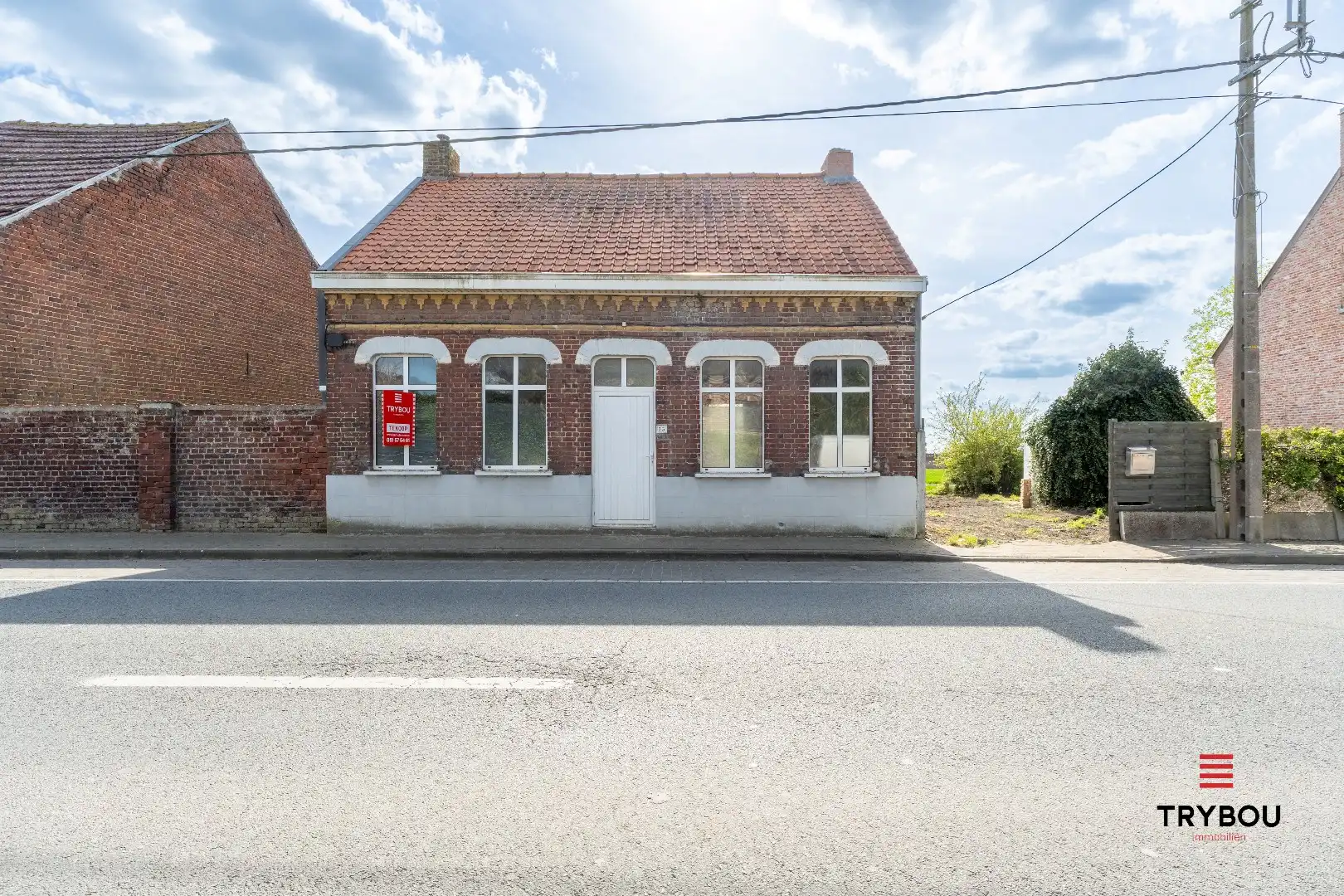 Te renoveren alleenstaande woning op een ruim perceel van 896m² in Houthulst foto 14