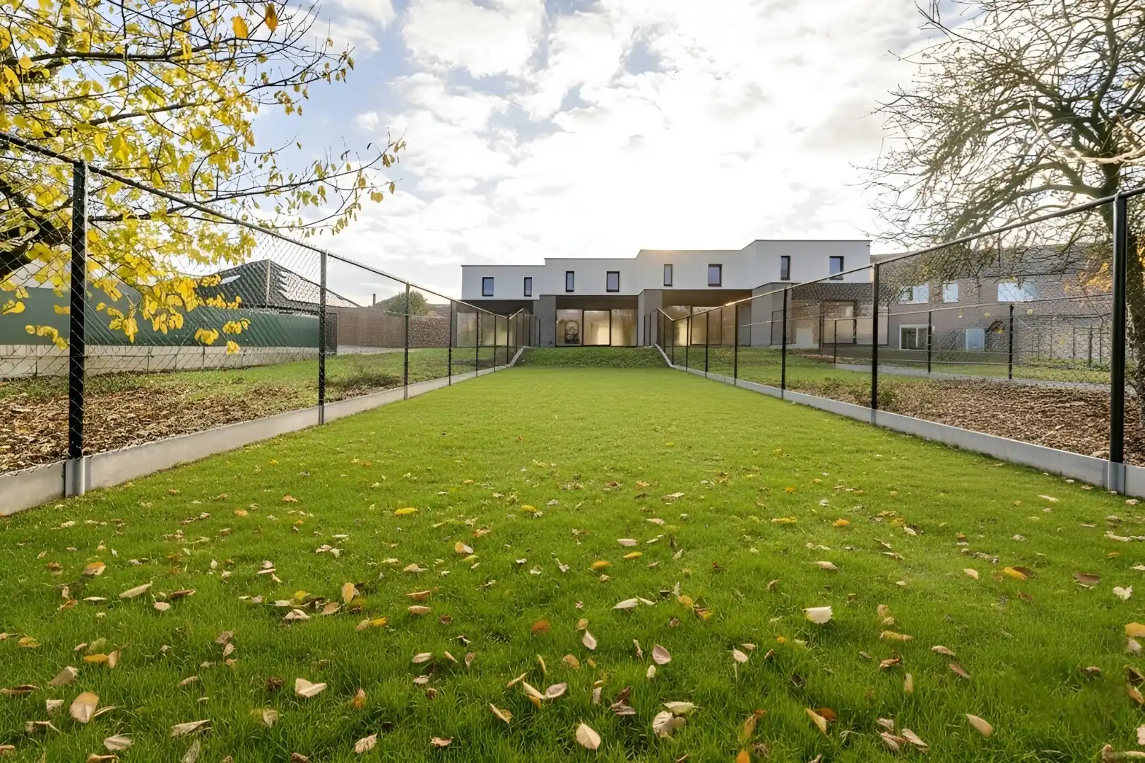 ENERGIEZUINIGE NIEUWBOUWWONING OP 385 m² MET 3 SLPKS foto 2