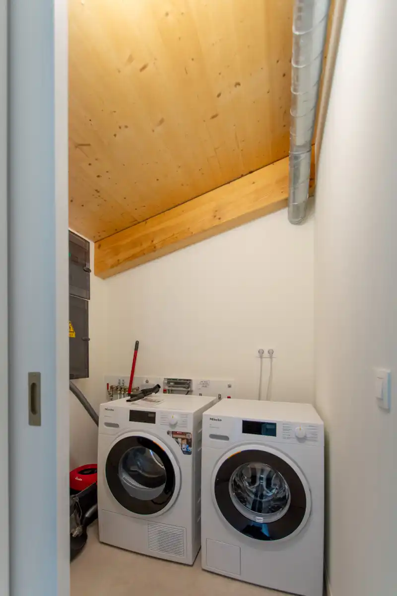 Prachtig gemeubelde 3-kamer penthouse met grote terrassen foto 10