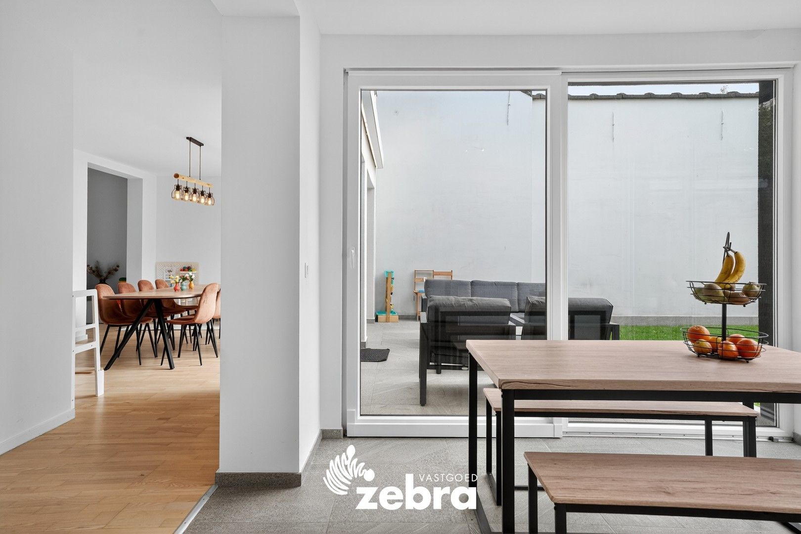 Gerenoveerde woning met 4 slaapkamers, tuin en garage te Meulebeke! foto 11