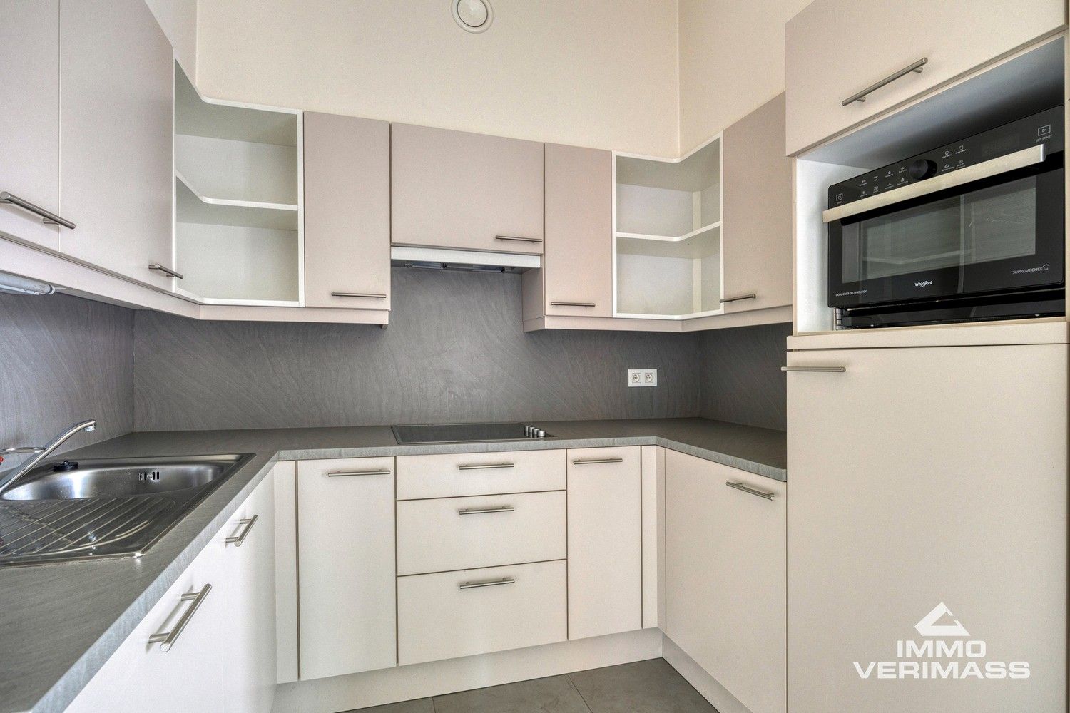 Instapklaar appartement met topligging in Leuven foto 11
