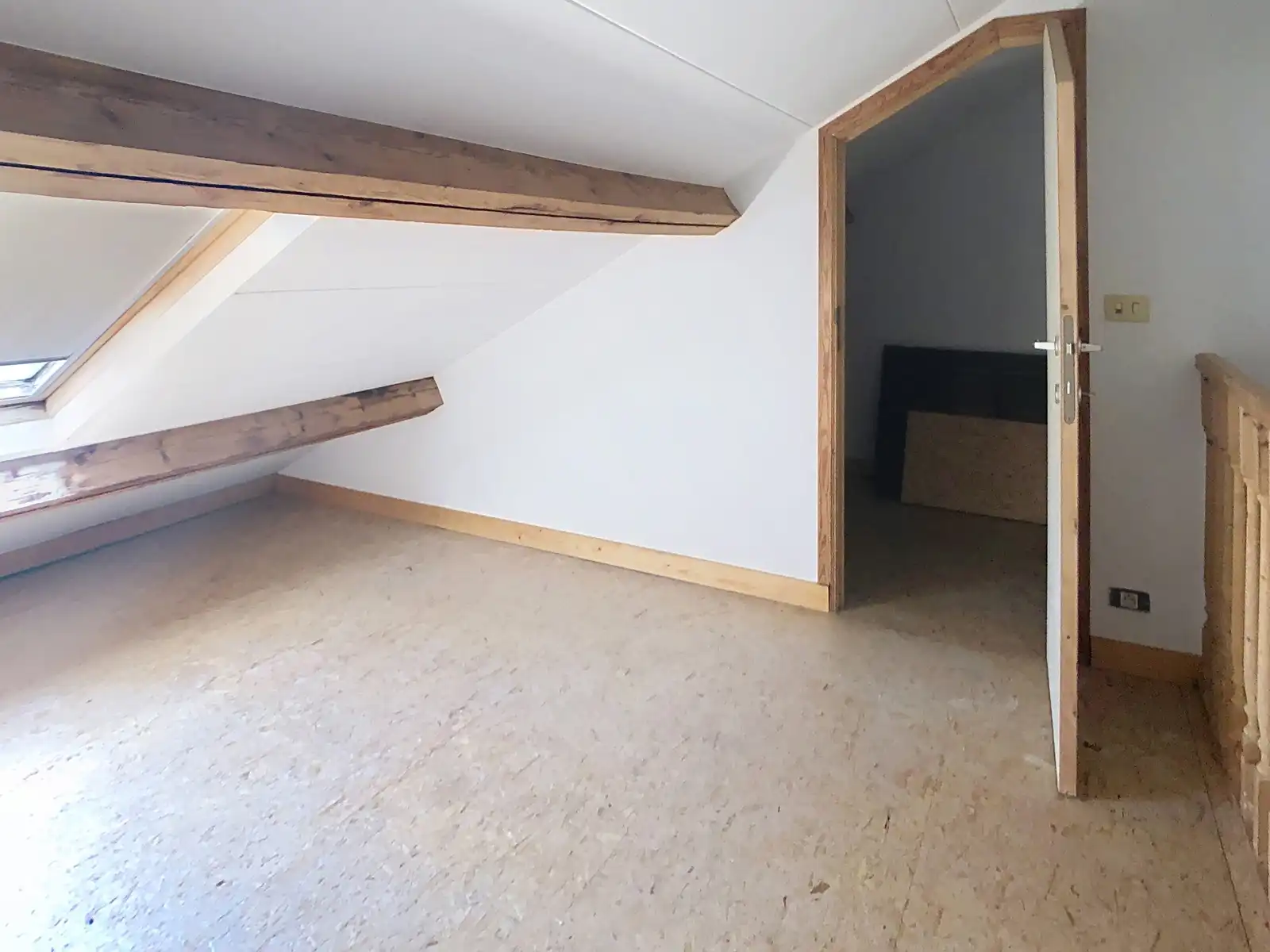Ruime gezinswoning met tuin nabij Europese School van Laken foto 26