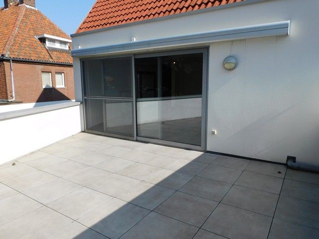 Ruim duplex appartement met 3 slaapkamers in het centrum   foto 16