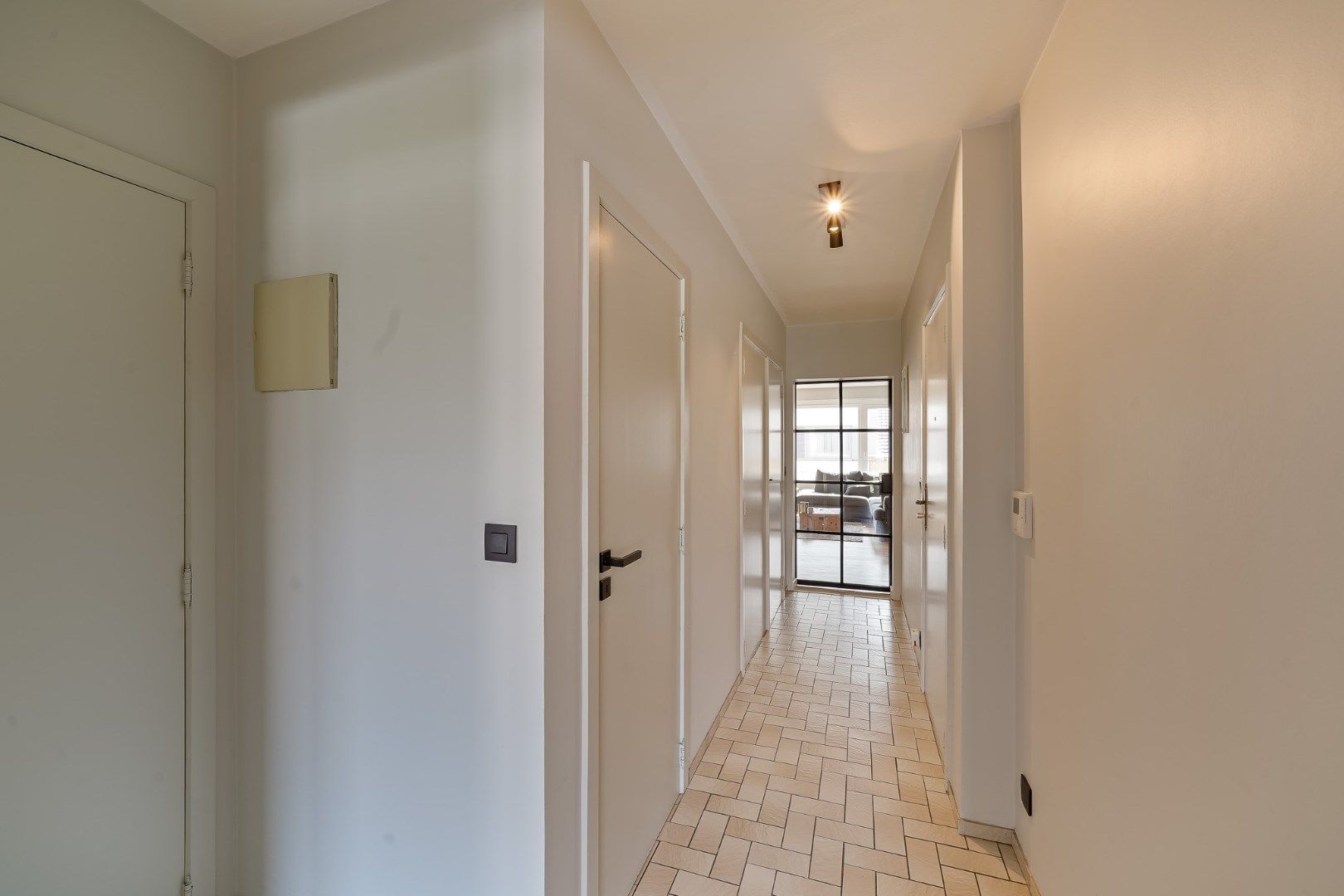 Instapklaar 2-slaapkamerappartement met private staanplaats te Mariakerke (Oostende) foto 7
