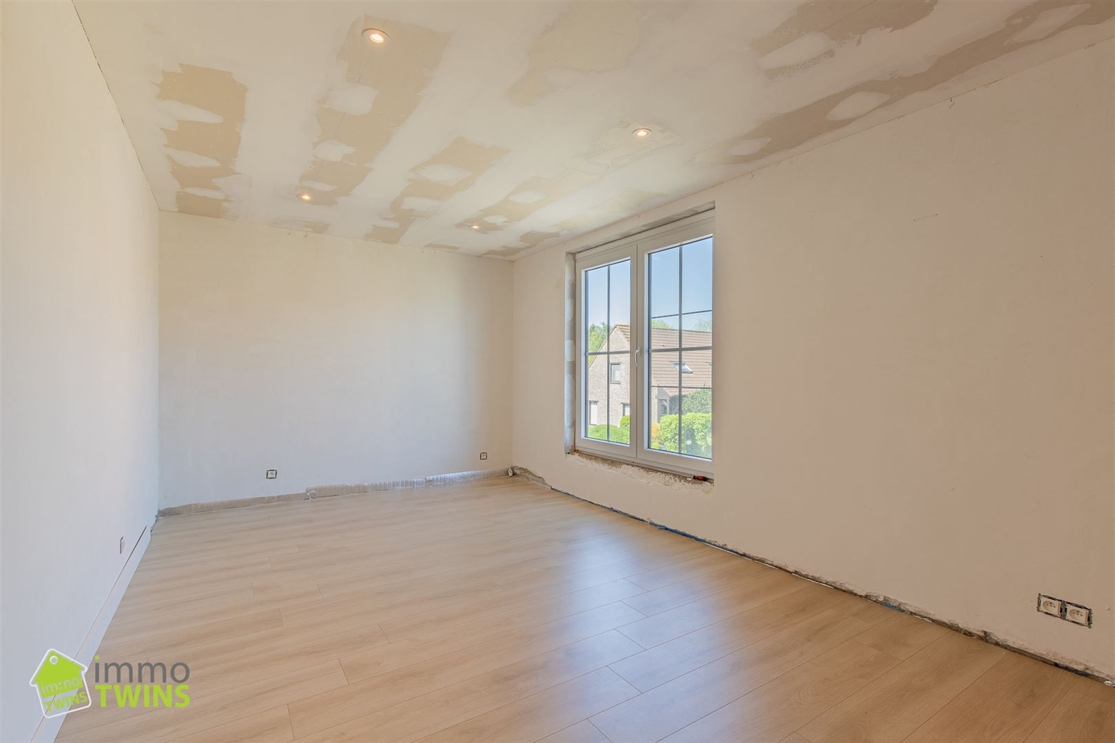 Ruim 3-SLK Huis op 610m² in Hartje Lokeren foto 16