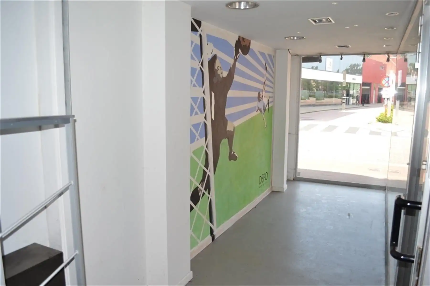 HANDELSPAND MET AANPALENDE STUDIO foto 5
