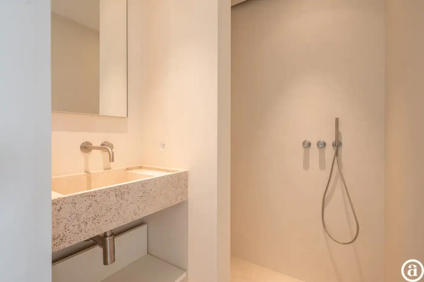 Magnifiek appartement met frontaal zeezicht in Zoute. foto 15