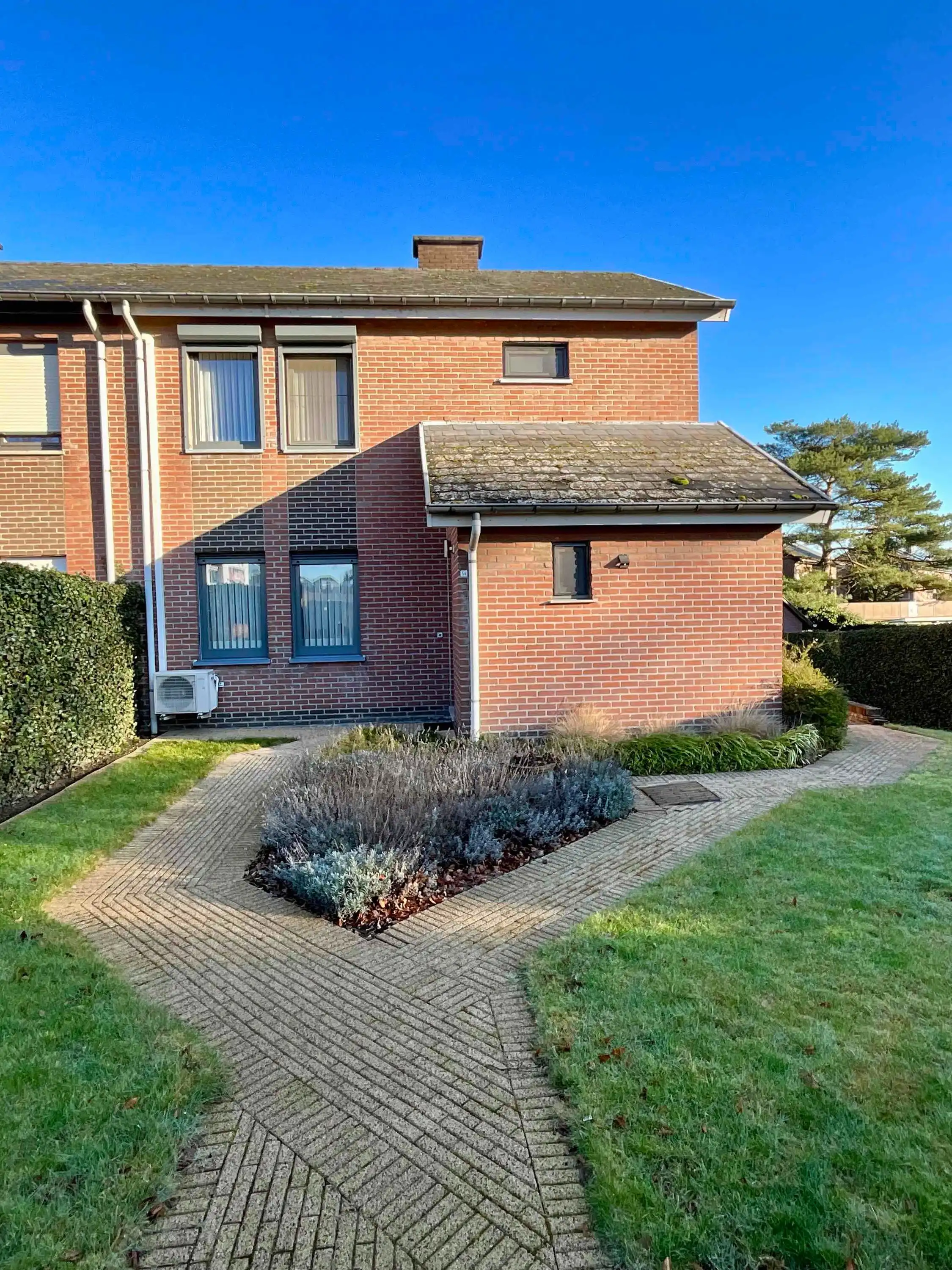 Huis te koop foto {{pictureIndex}}