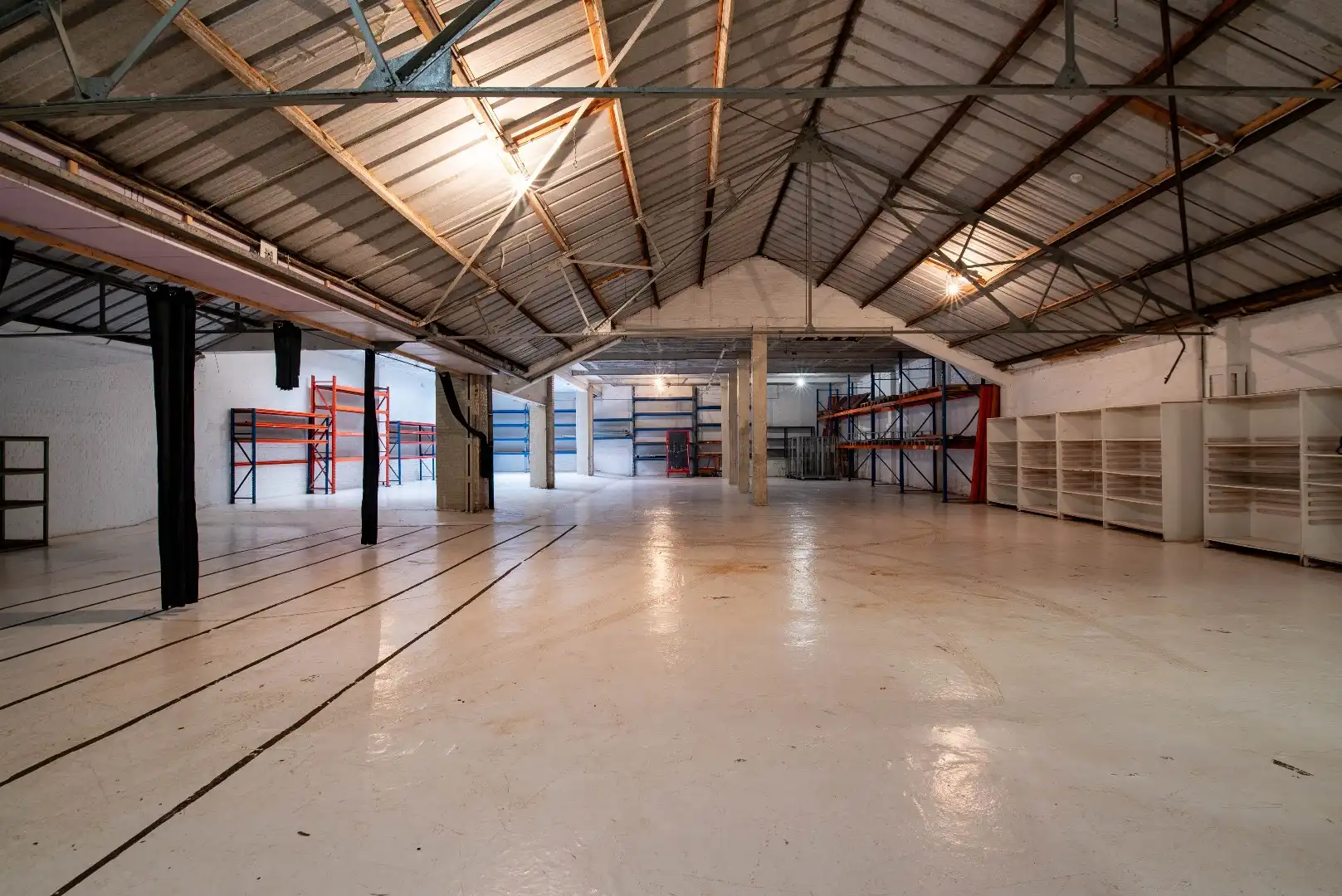 Magazijn te huur Sint-Bernardsesteenweg 240 - - 2020 Antwerpen