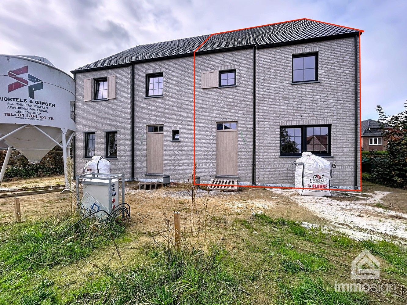 Twee moderne nieuwbouwwoningen in Kinrooi – Nelisveld 4B - casco+ afwerking – Jouw thuis, jouw stijl foto {{pictureIndex}}