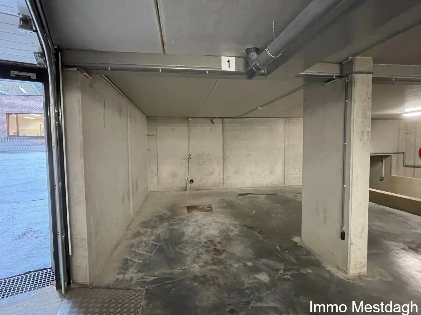 Appartement met terras en autostaanplaats in centrum Diest foto 18
