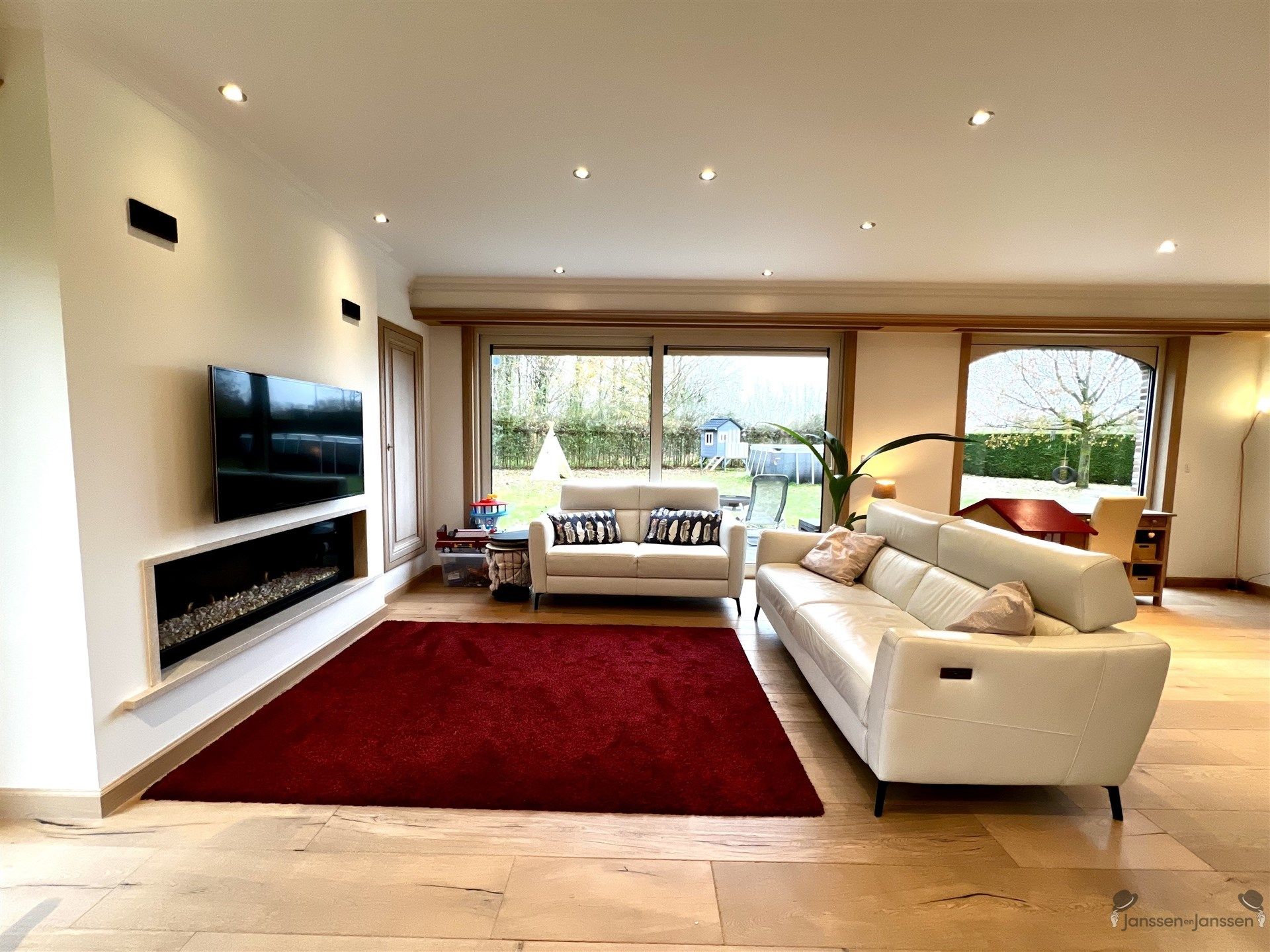 Statige villa in oase van rust foto 8