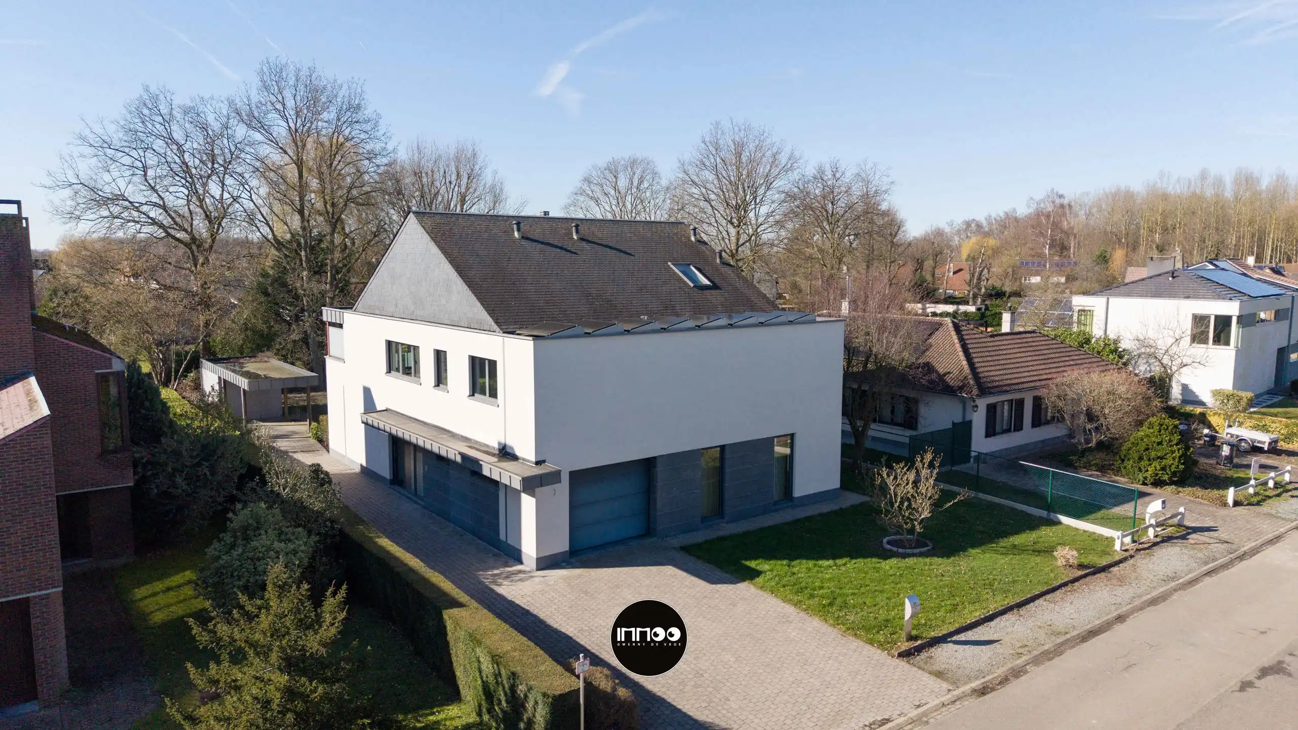 Villa te koop foto {{pictureIndex}}