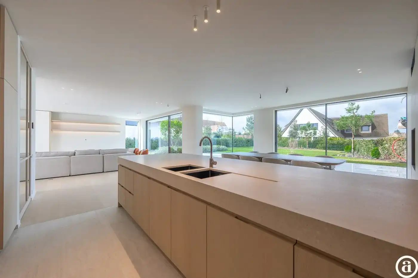 Luxueuze nieuwbouwvilla gelegen aan de rand van het Zoute. foto 16