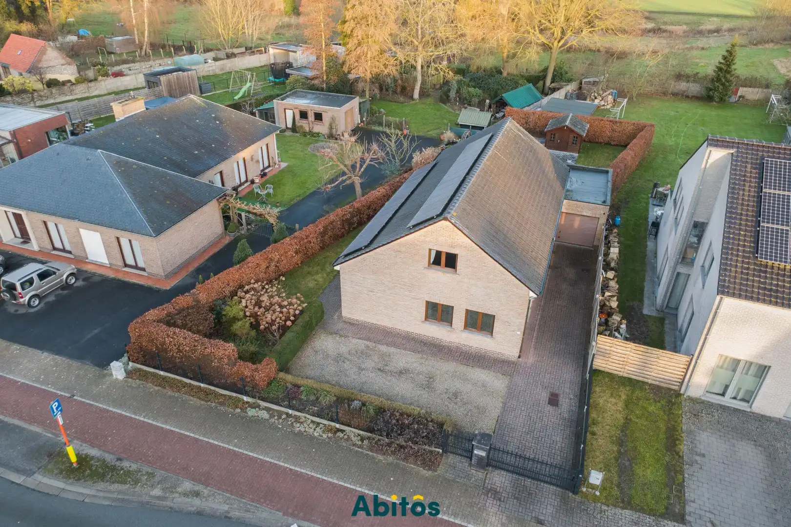 Ruime open bebouwing in landelijke omgeving nabij Vlaamse Ardennen foto 2