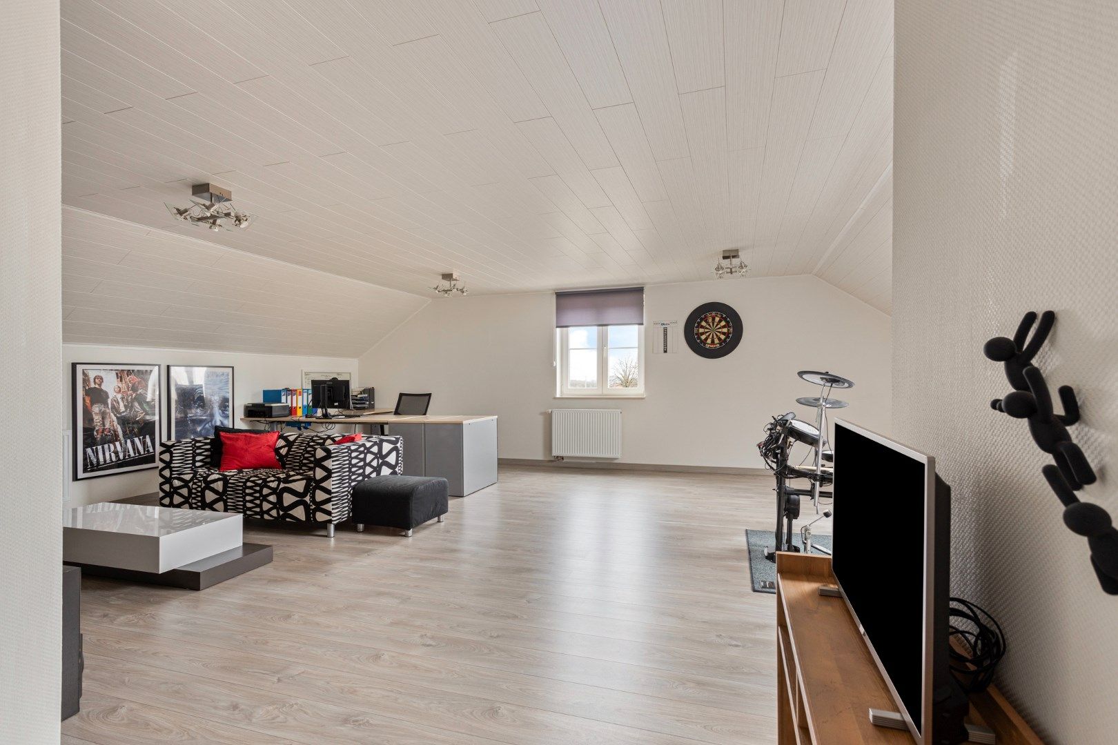 Prachtige ruime woning in stadsrand - Energielabel A foto 22