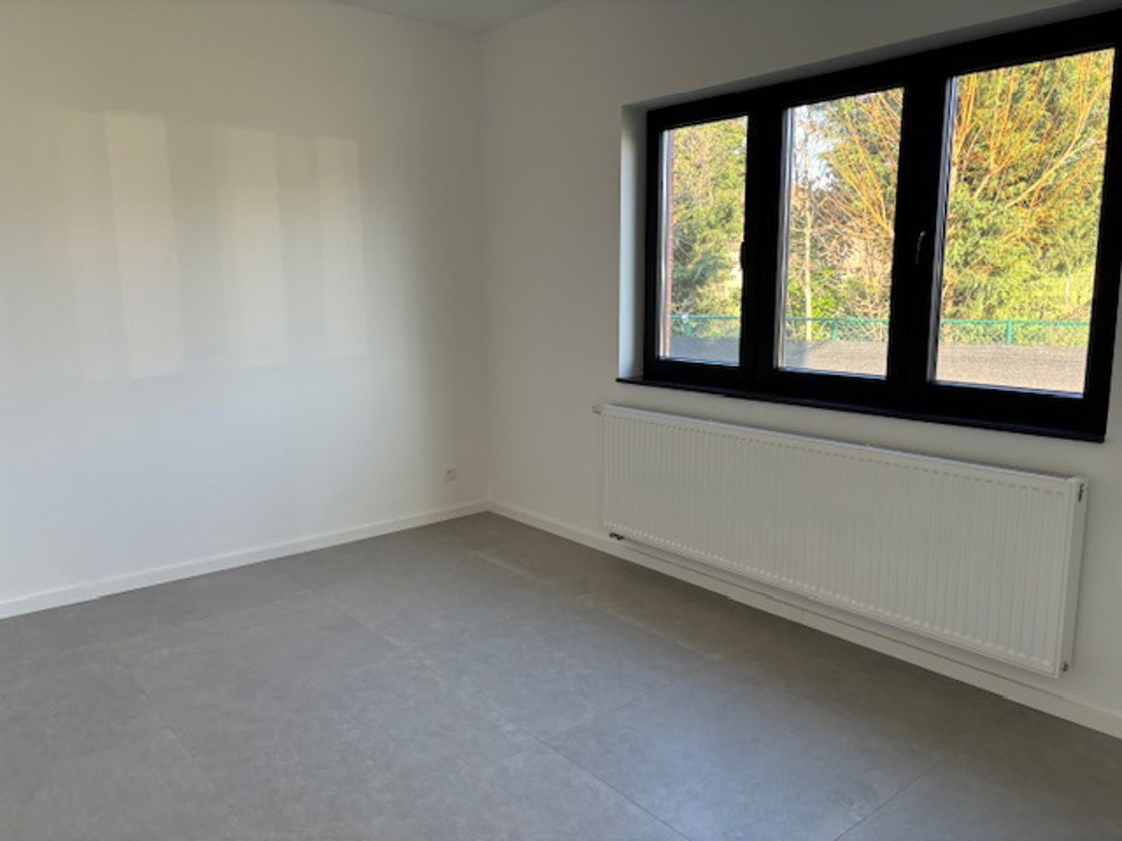 Prachtige villa met 4 slpks en garage foto 20