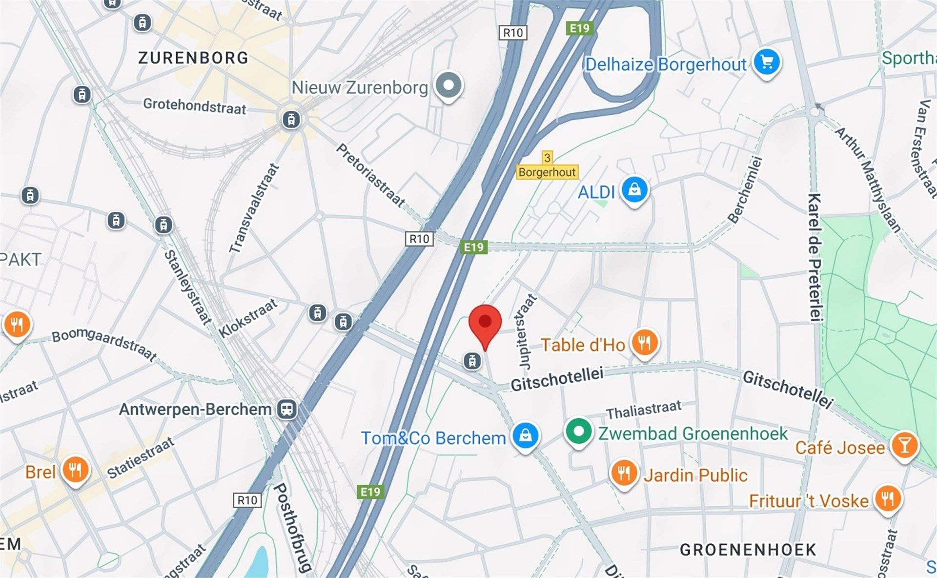 Ruime, instapklare gezinswoning met authentieke elementen in Berchem foto 51