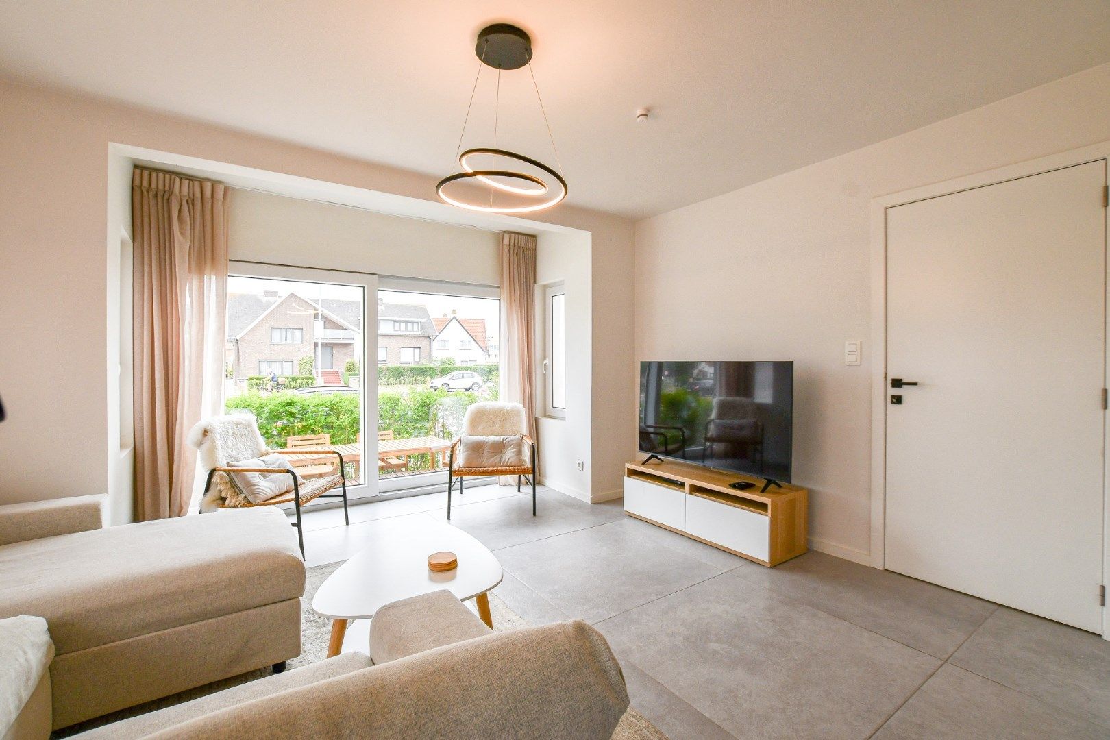 Stijlvol wonen aan zee – energiezuinige woning op topligging in Wenduine foto 9