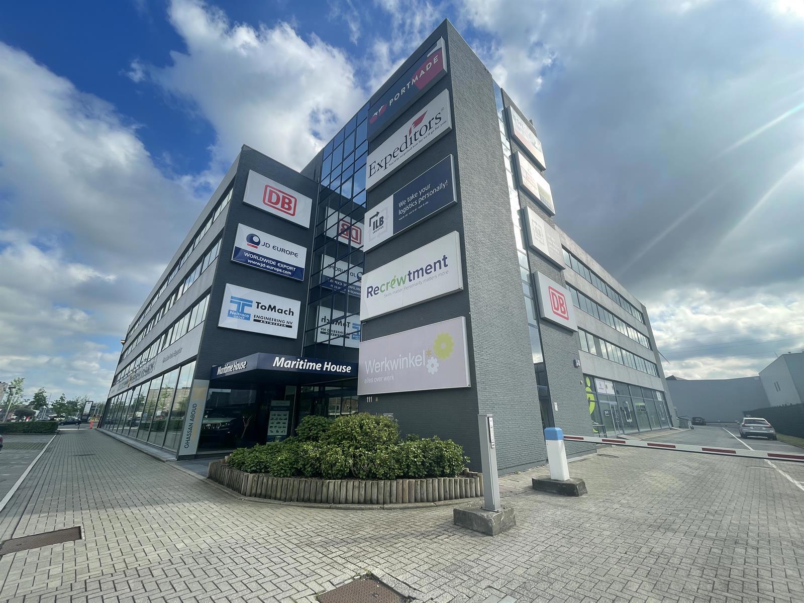 Kantoor te huur foto {{pictureIndex}}