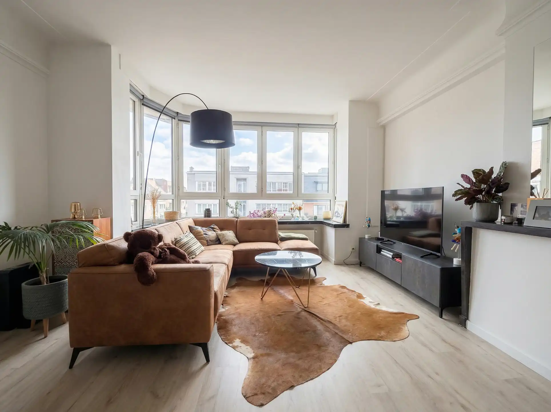 Licht en ruim 2-slaapkamer appartement op topligging foto 2