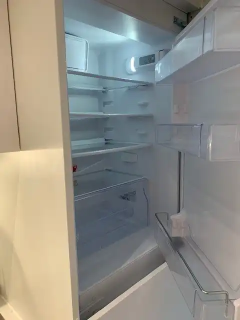 Volledig gerenoveerde studio met zicht op zee! foto 9