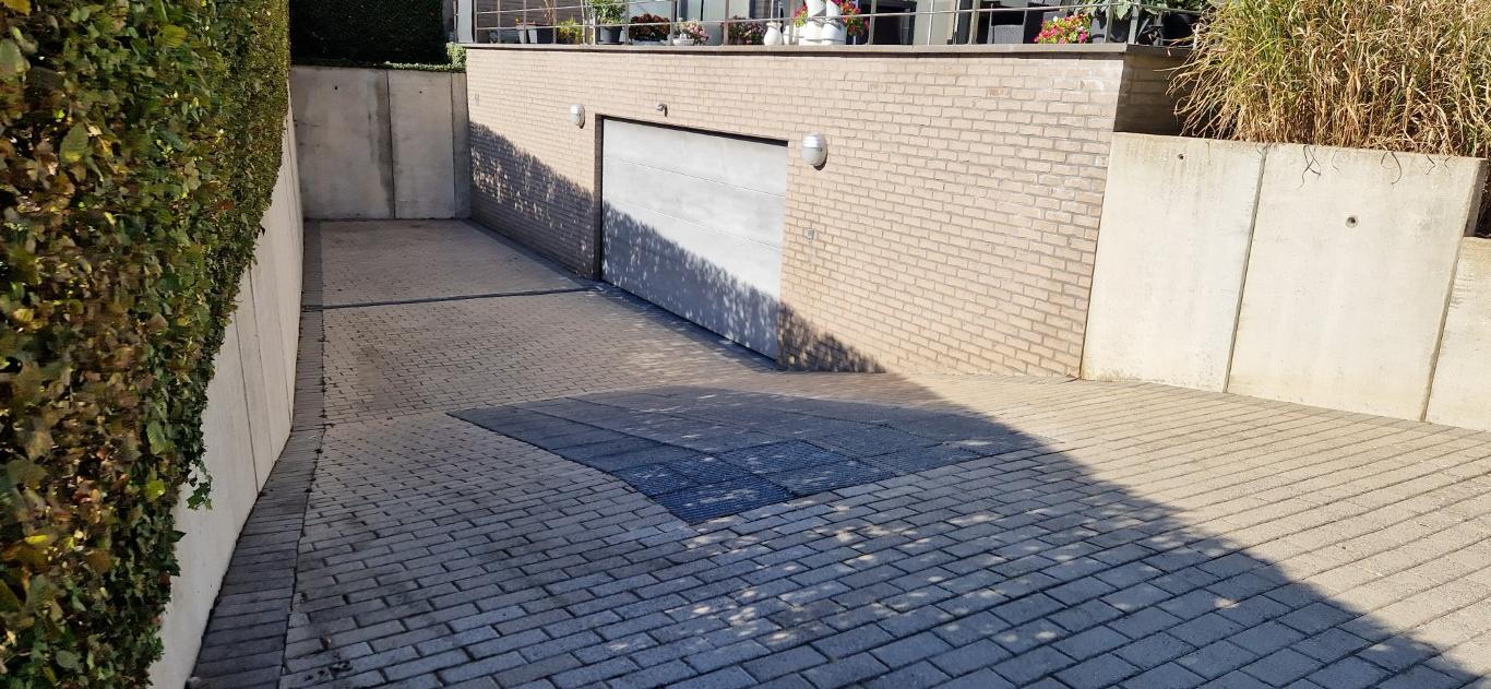 Zonnig APPARTEMENT, hob., 2de.verd., met mooie leefruimten, 2 slpkmrs, aparte kelder en ondergrondse autostaanplaats,  foto 39