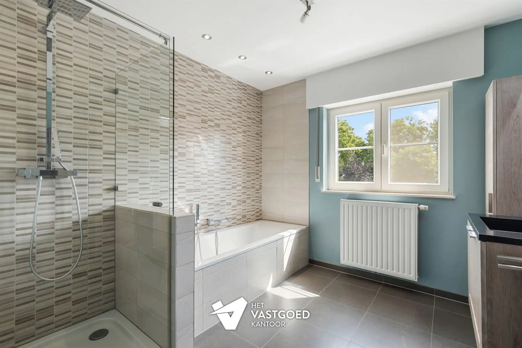UITERST KNAP AFGEWERKTE WONING MET 3 SLAAPKAMERS RUSTIG GELEGEN OP EEN PERCEEL VAN 4A30CA TE KWAADMECHELEN foto 18