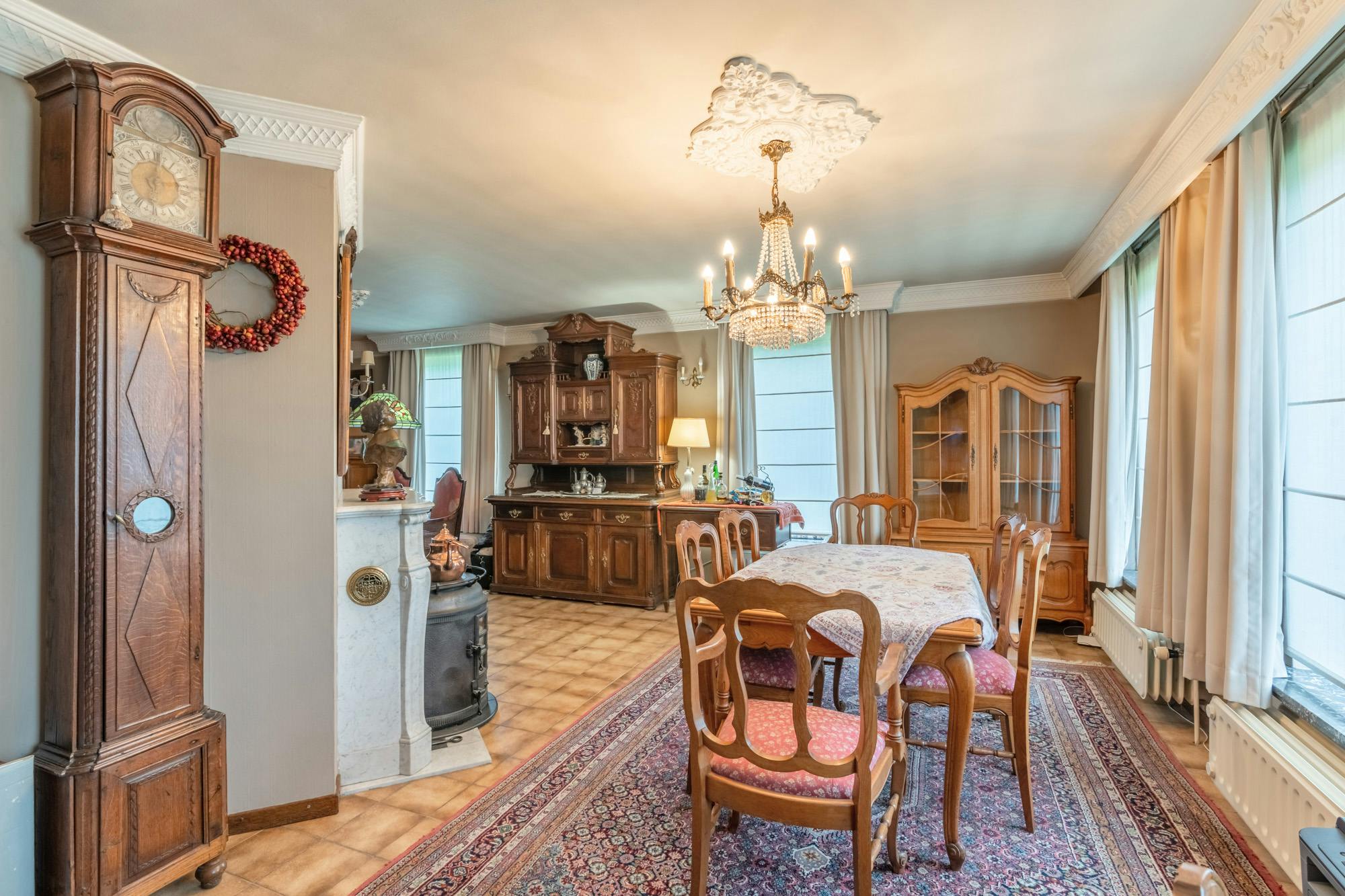 Ruime gezinswoning met 4 slaapkamers op 13 are foto 3