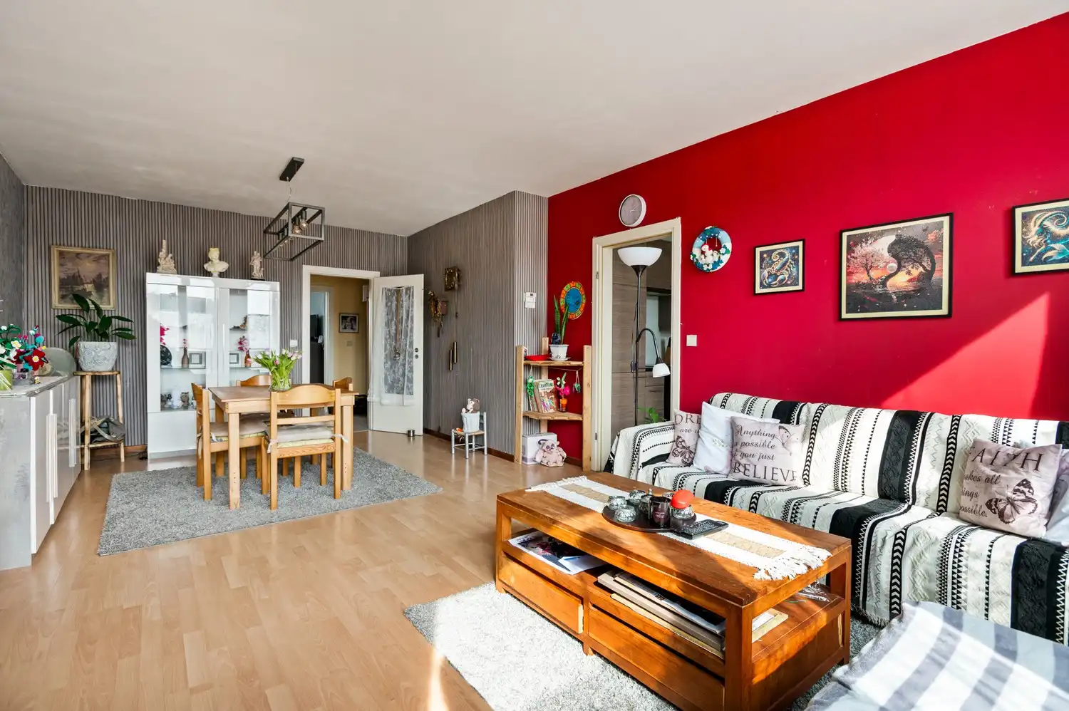 Appartement op de eerste verdieping met terras (26 m²) in het centrum van Oelegem! foto 3