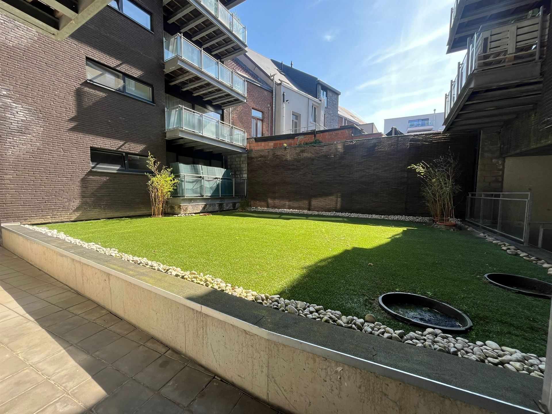 Modern 2-slaapkamerappartement met zonnig terras in hartje Mechelen foto 18