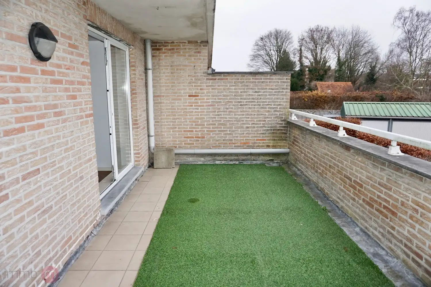 Goed gelegen appartement met 2 slaapkamers, terras en autostaanplaats foto 24