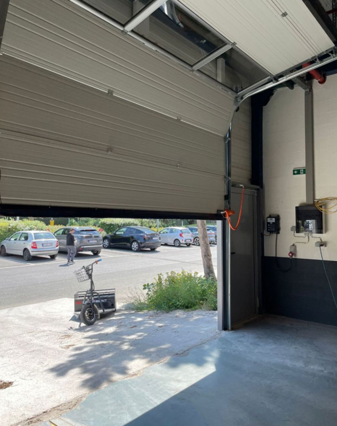 Logistieke ruimte met laadkades te huur te Beersel foto 8