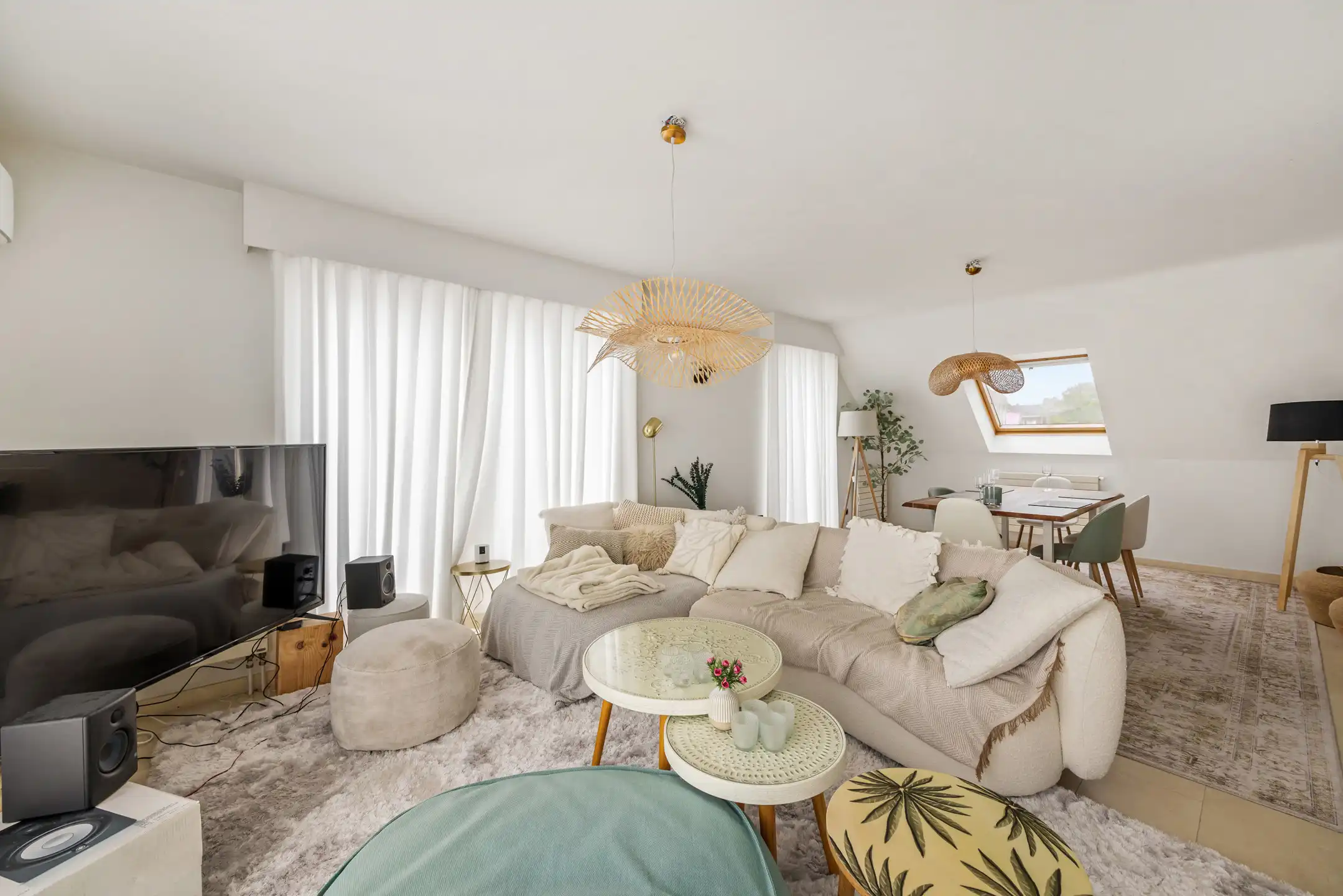 Centrale residentie met handelsruimte te Bilzen foto 3