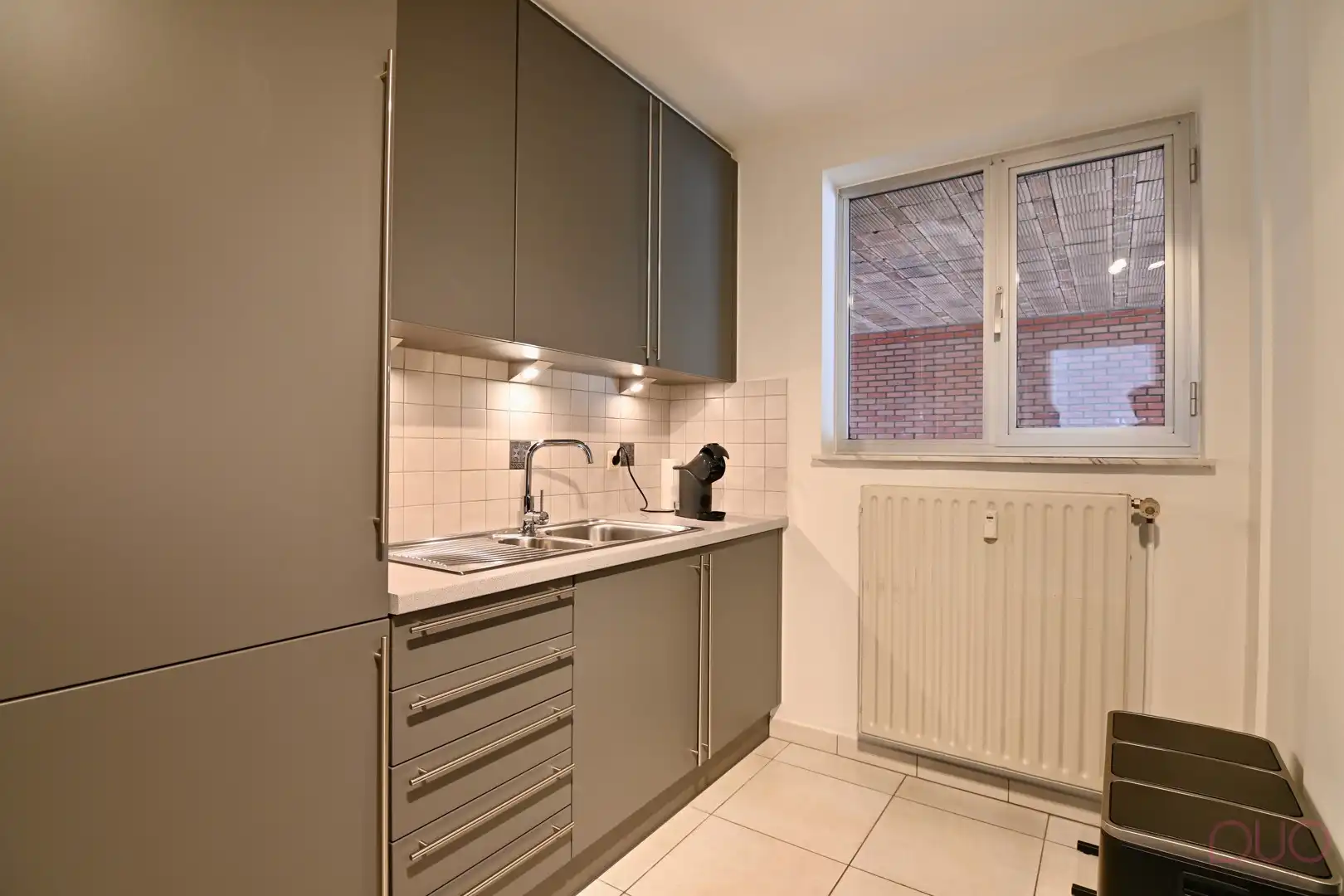 Instapklaar gelijkvloers appartement met 2 slaapkamers en garagebox op een toplocatie foto 8