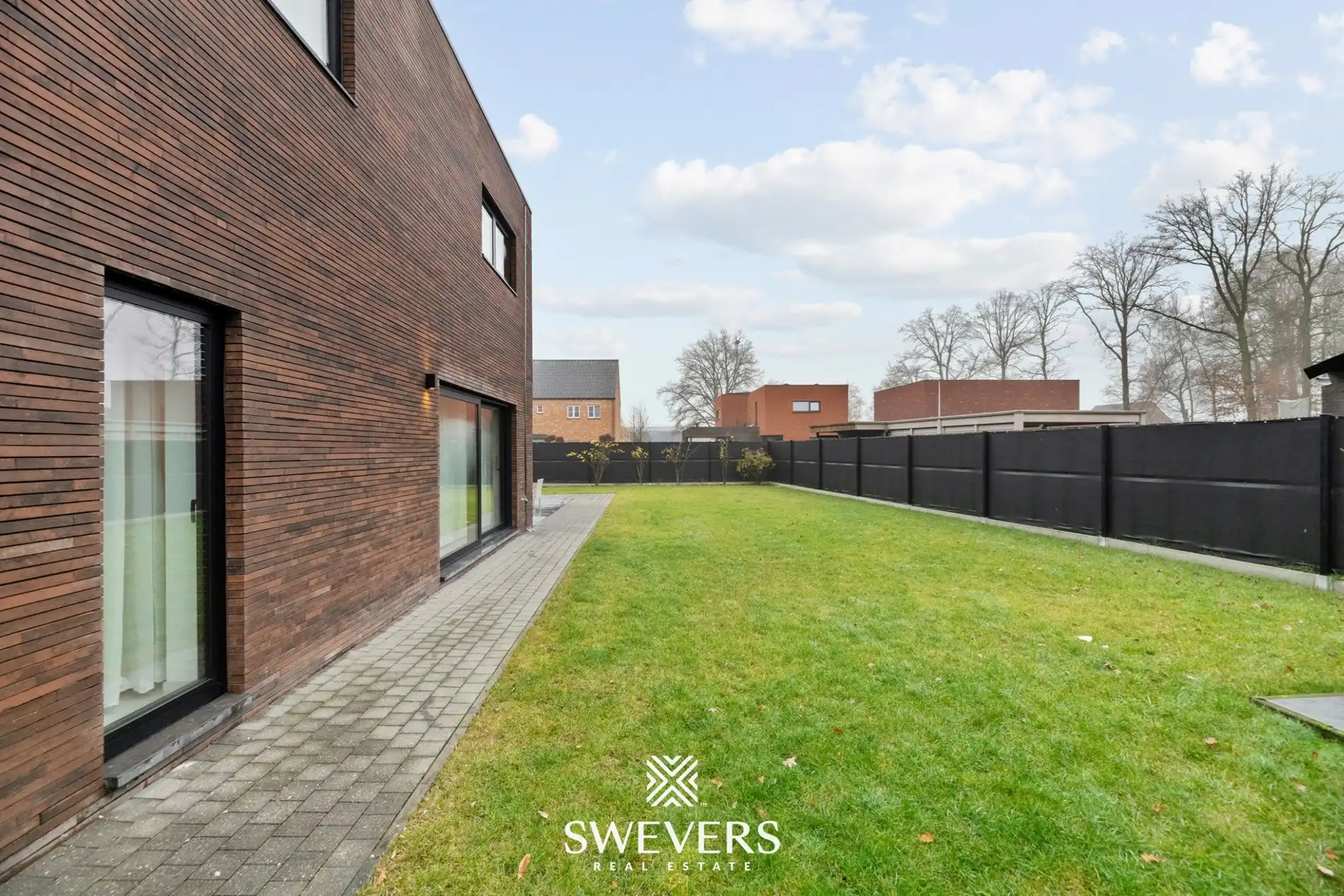 Instapklare, energiezuinige gezinswoning van 224m² te Beringen foto 33