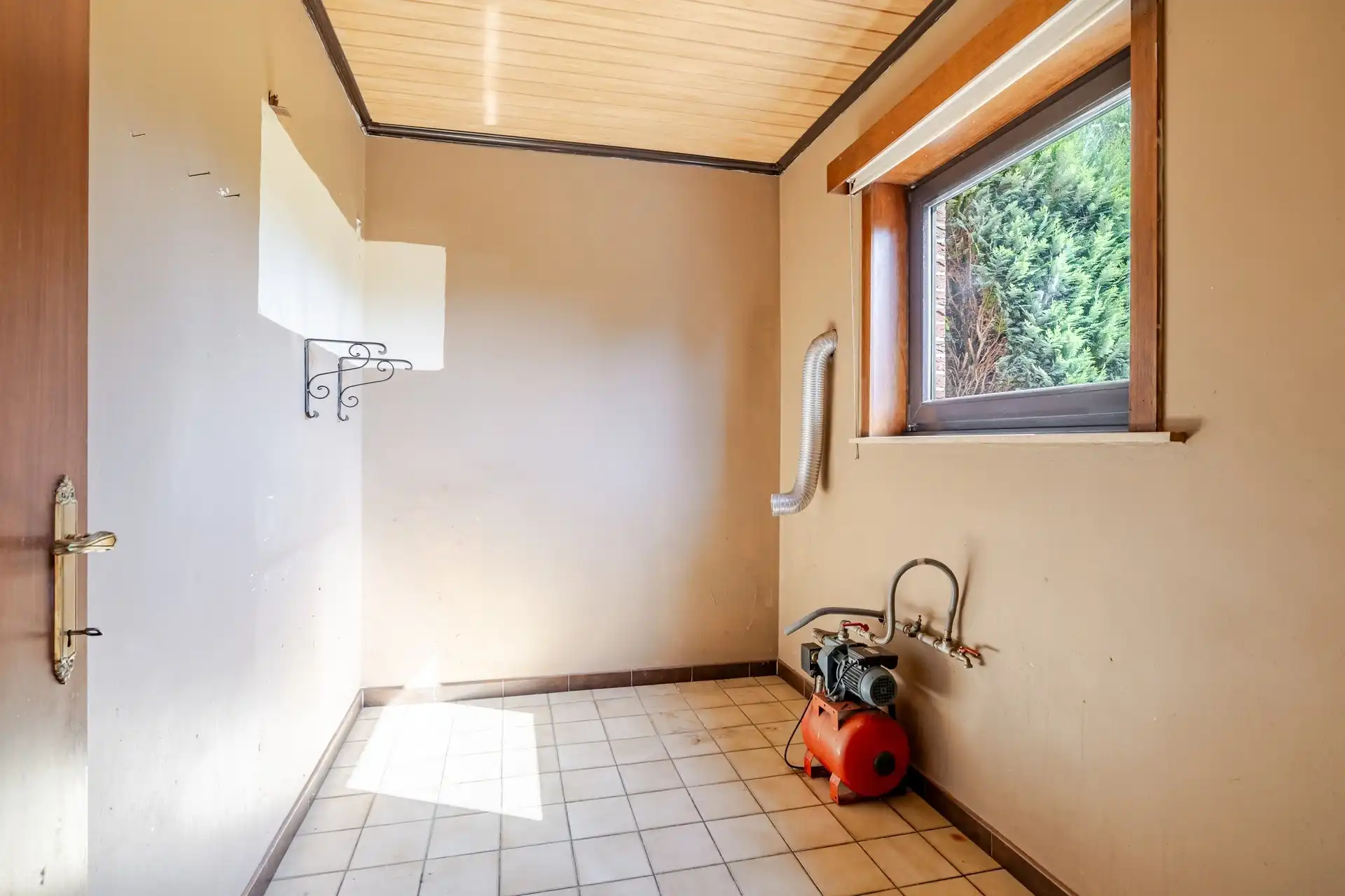 Uitstekend gelegen open bebouwing op groot perceel foto 7
