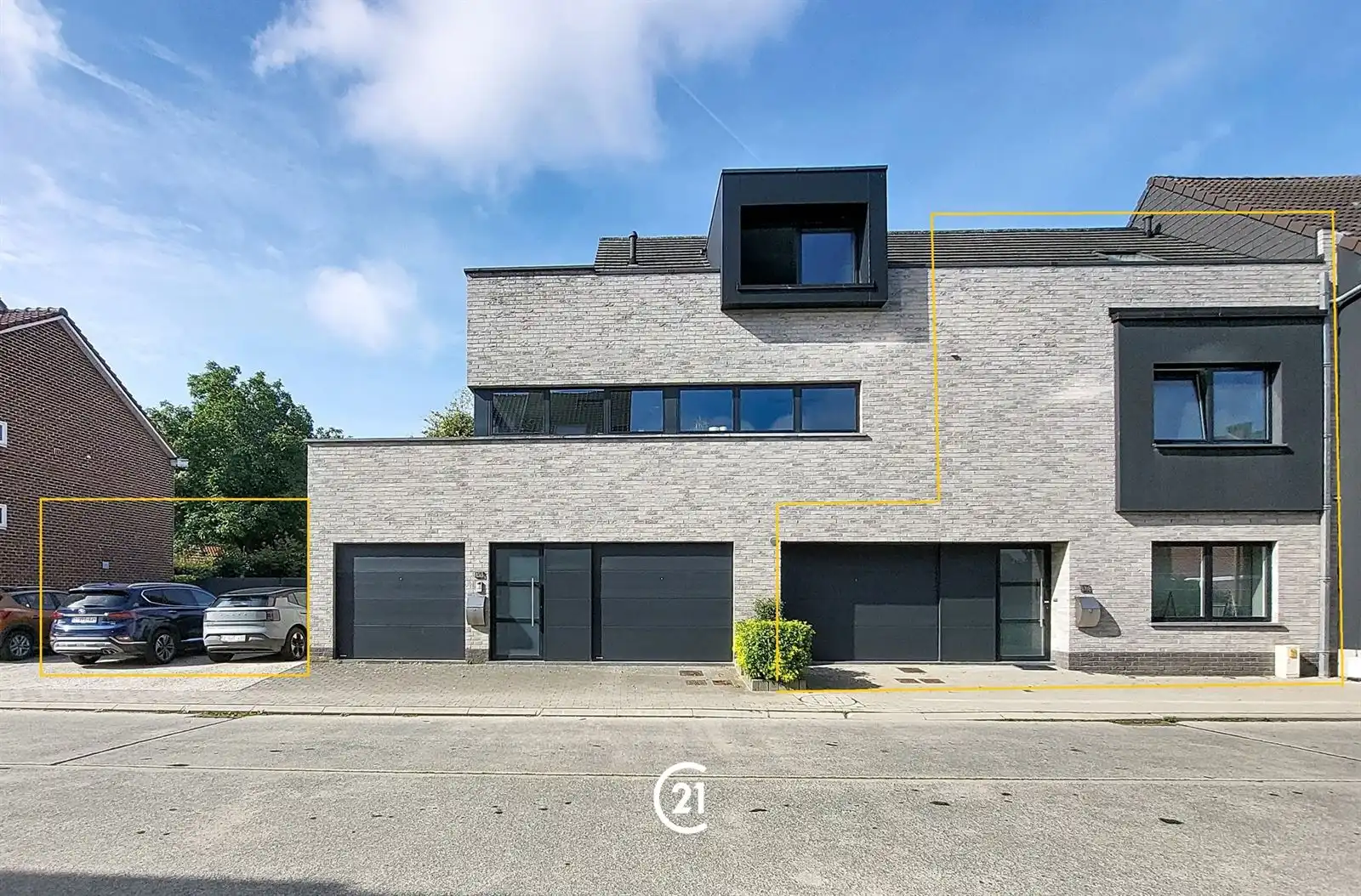 Prachtige, bijna nieuwbouw woning op een topligging! foto {{pictureIndex}}