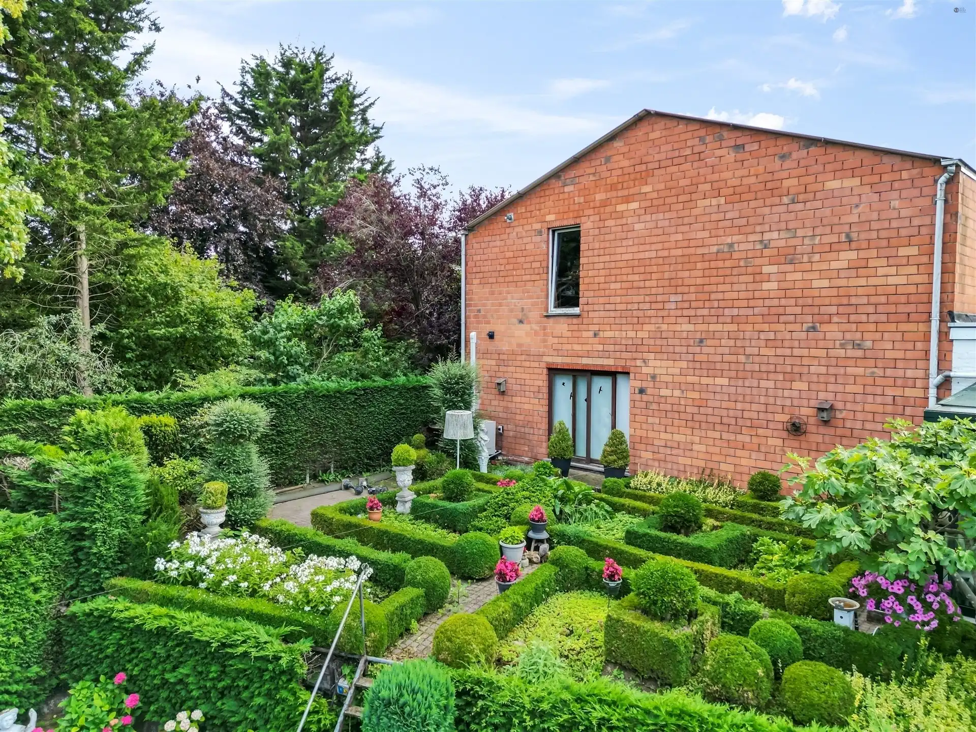 degelijk onderhouden atelier + woonst foto 7