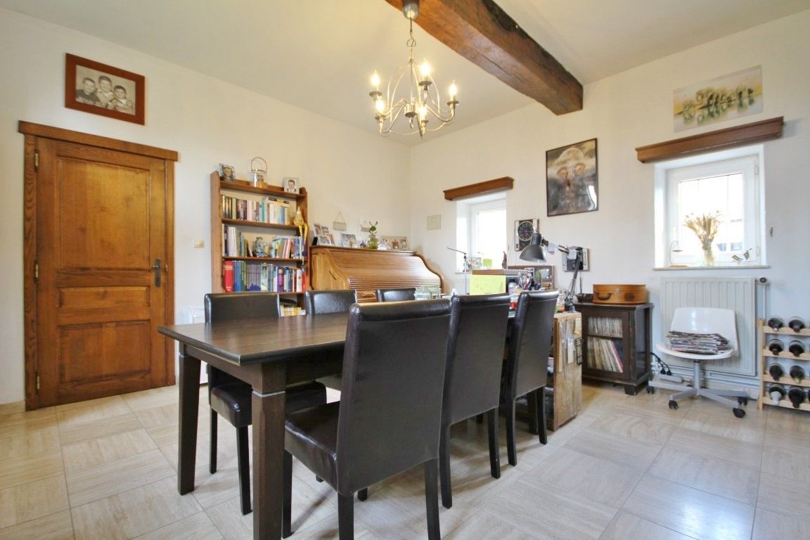 Charmante ruime hoeve met 3 slaapkamers nabij de E40 foto 8