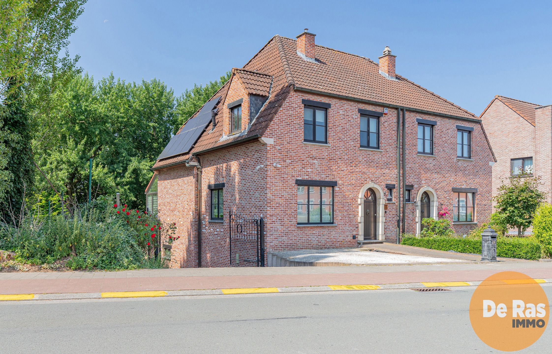 ERPE-MERE - Charmante halfopen woning met veel ruimte  foto 3