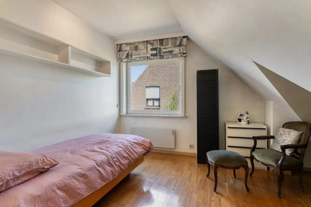 Ruime villa op 1098m²  te koop op Hoog Kortrijk foto 16