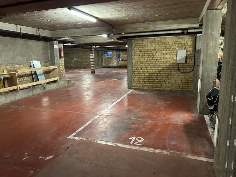 Vlot toegankelijke STAANPLAATS te koop in Knokke! foto 3