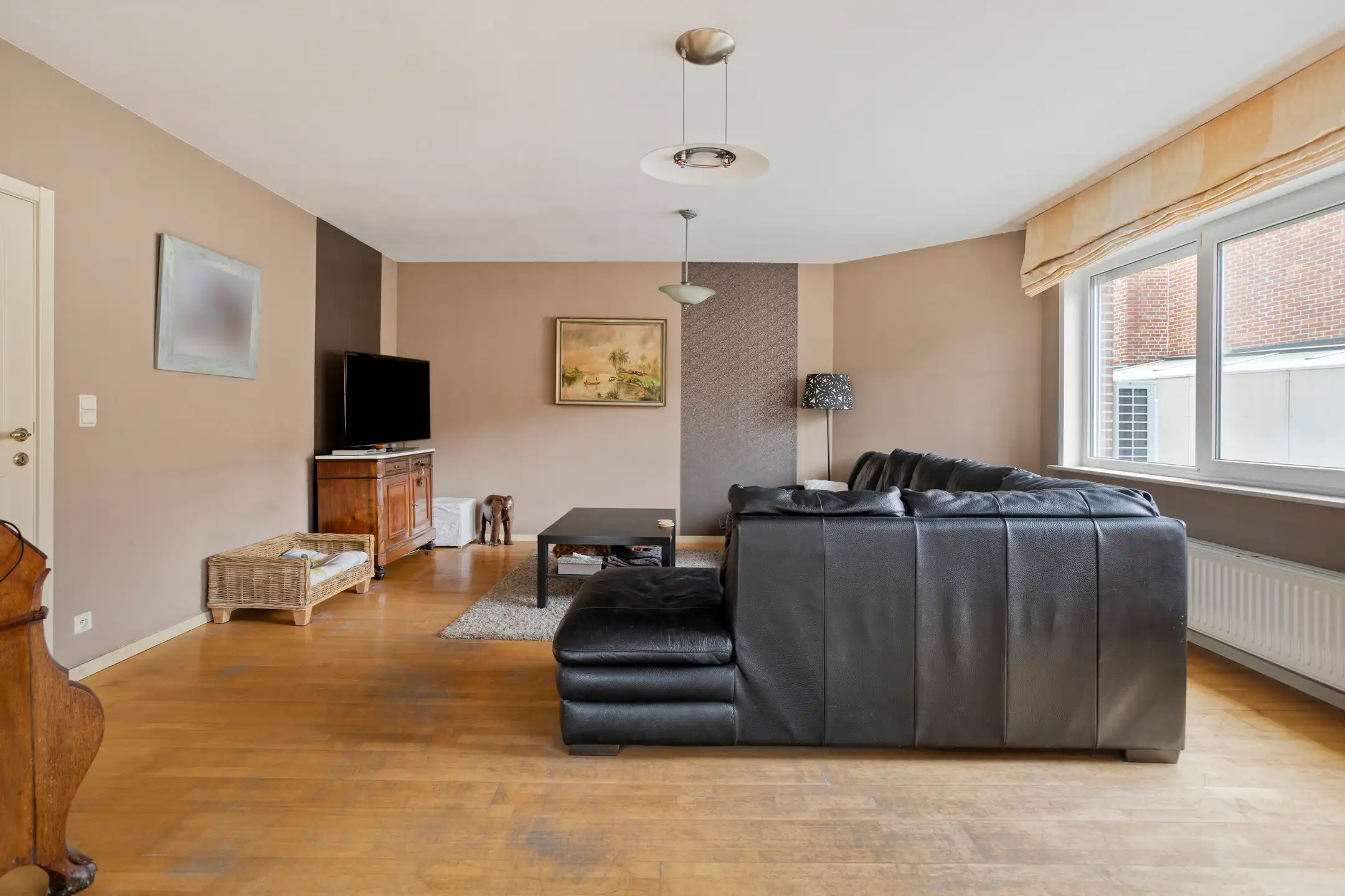 Woning met praktijk op toplocatie in centrum Begijnendijk foto 3