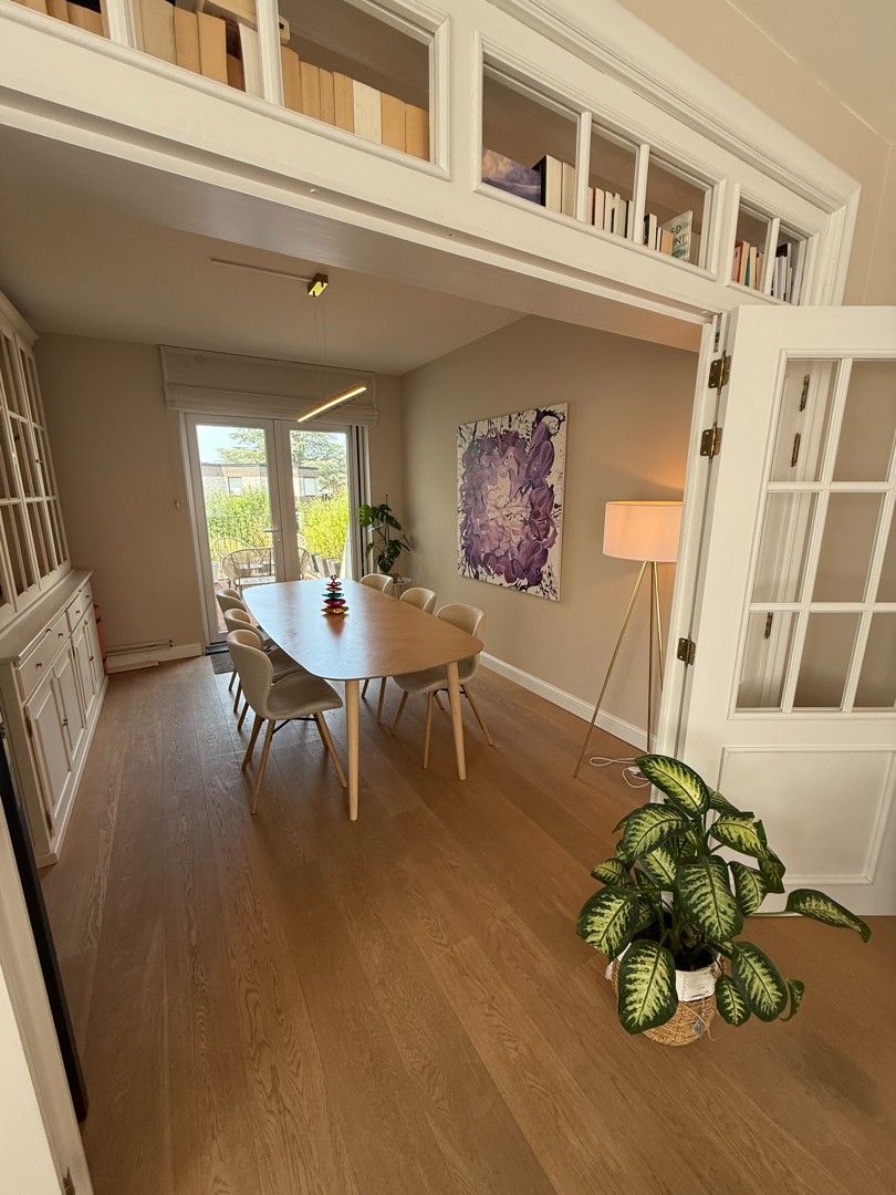 Prachtig appartement met 3 slaapkamers, terras en autostaanplaats op wandelafstand van het centrum van Hasselt. foto 2