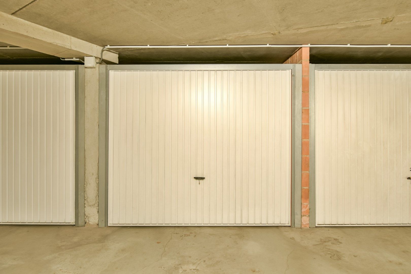 Instapklare en energiezuinige appartement in het centrum van Torhout! foto 10