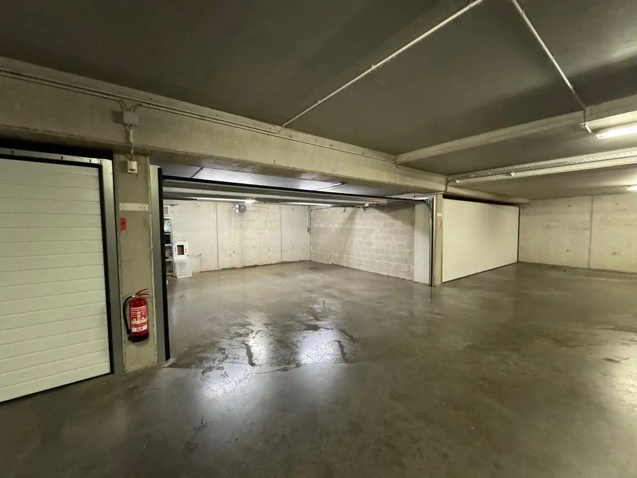 2-slp.app met terras en dubbele garage  foto 13