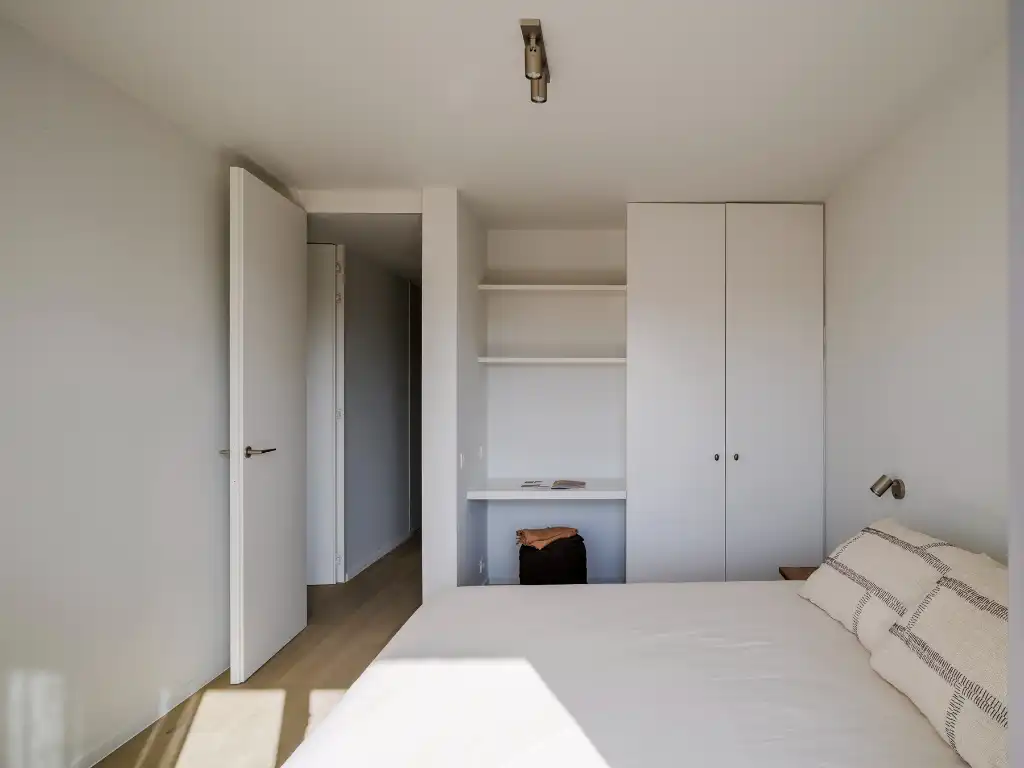 Exclusief gerenoveerd appartement met frontaal zicht op het Citadelpark foto 9